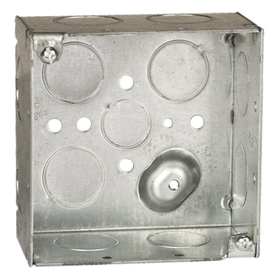Caja Cuadrada Galvanizada  de 4 x 4″ / Profundidad 2 1/8 / 11 Entradas de 3/4″ y 1 de 1/2″.