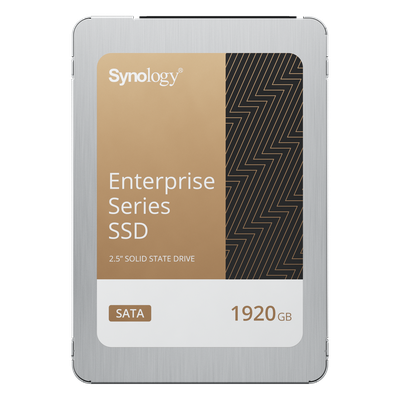 SSD SATA de 2,5″ Serie Enterprise | 1920 GB | Alto Rendimiento Estable 50.000 IOPS | Resistencia Empresarial 10.000 TBW | Protección de Datos Integral | Análisis de Vida Útil | Compatibilidad con Synology DSM.
