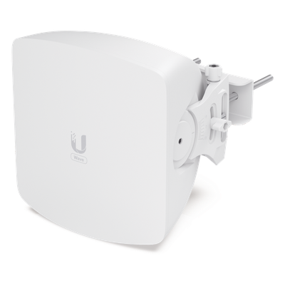 UISP Access Point Multipunto Tecnología Wave en 60 Ghz, hasta 15 estaciones, hasta 5.4 Gbps, respaldo en 5 Ghz. 1 puerto SFP+ 10G, 1 puerto 2.5g Gbps, con GPS